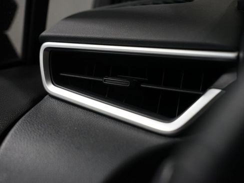 Certified 2023 Toyota Corolla SE image 22