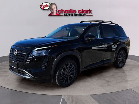 New 2026 Nissan Pathfinder SL w/ SL Premium Package FWD image 2