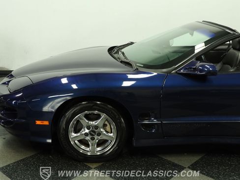 Used 2001 Pontiac Firebird Trans Am RWD image 23