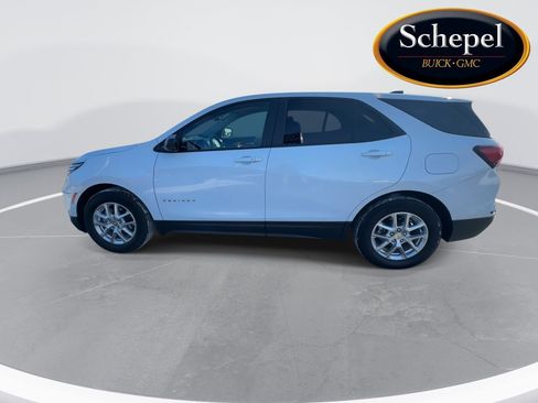 Certified 2024 Chevrolet Equinox LS w/ LS Convenience Package image 5