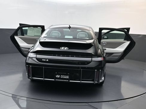 Used 2023 Hyundai Ioniq 6 SEL RWD image 30