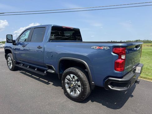 Used 2024 Chevrolet Silverado 2500 Custom w/ Custom Value Package AWD/4WD image 4