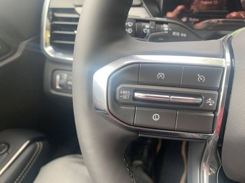 New 2026 GMC Acadia Elevation image 24