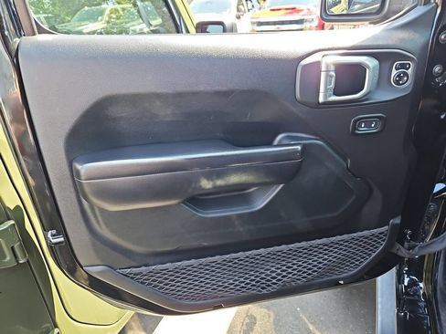 Used 2021 Jeep Wrangler Unlimited Rubicon AWD/4WD image 11