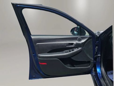 Used 2020 Hyundai Sonata SE FWD image 11