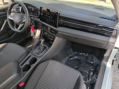 Used 2025 Volkswagen Jetta S image 30