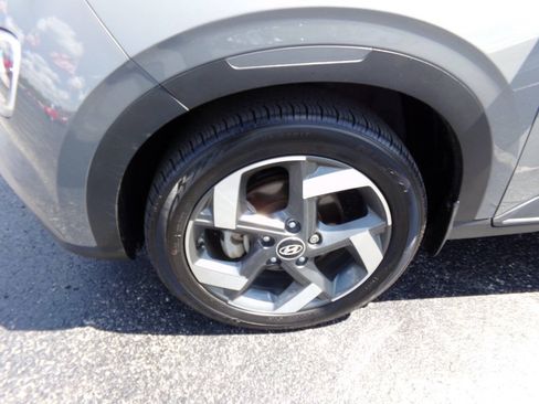 Used 2023 Hyundai Venue Limited FWD image 43