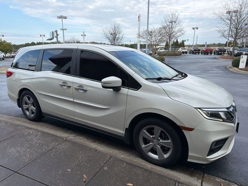 Used 2018 Honda Odyssey EX-L image 3