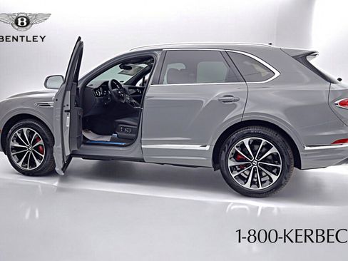 New 2025 Bentley Bentayga image 6