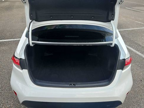 Used 2023 Toyota Corolla LE FWD image 20