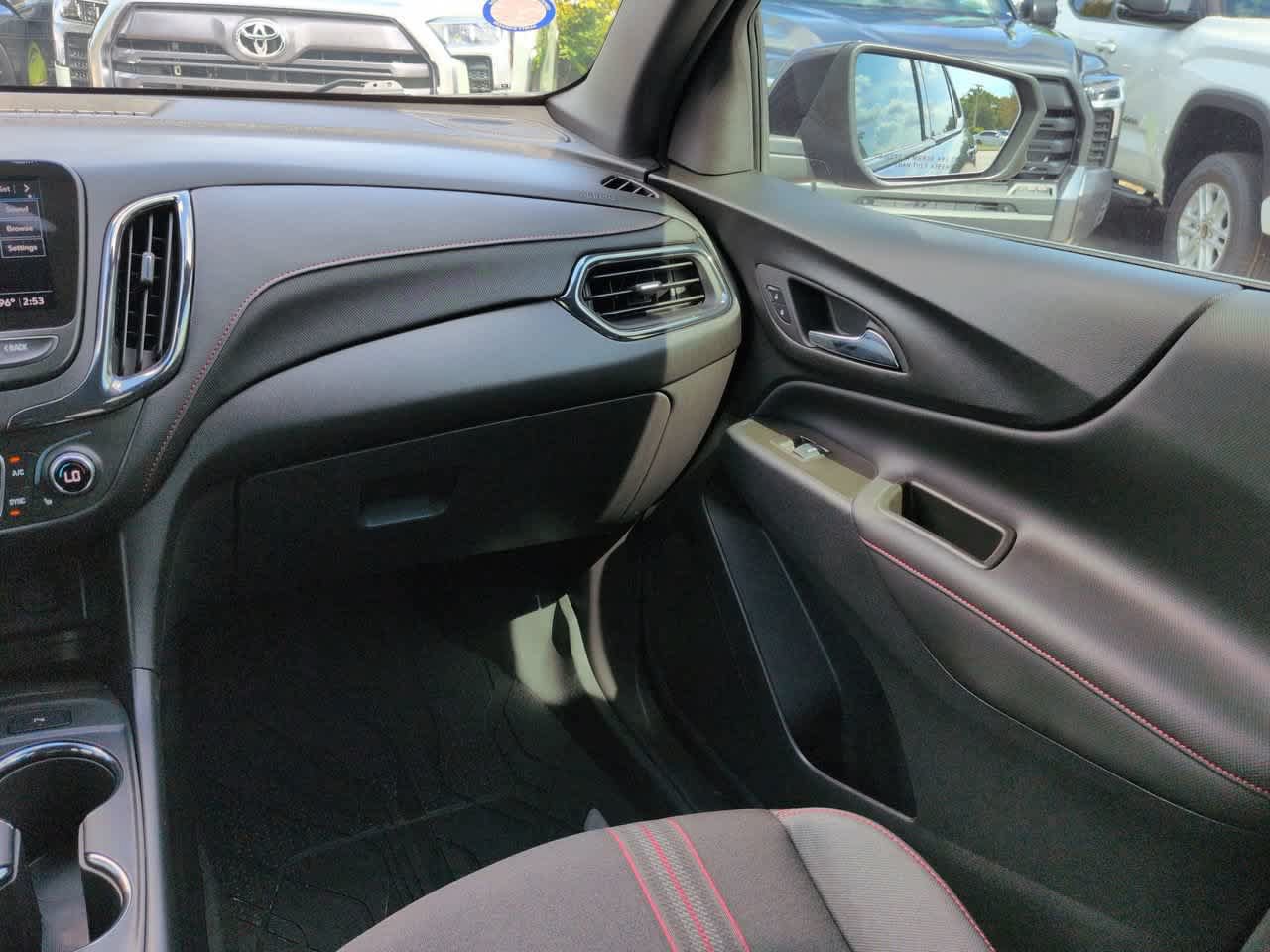 Used 2024 Chevrolet Equinox RS AWD/4WD image 16