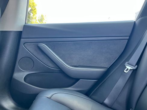 Used 2023 Tesla Model 3 Standard Range RWD image 17