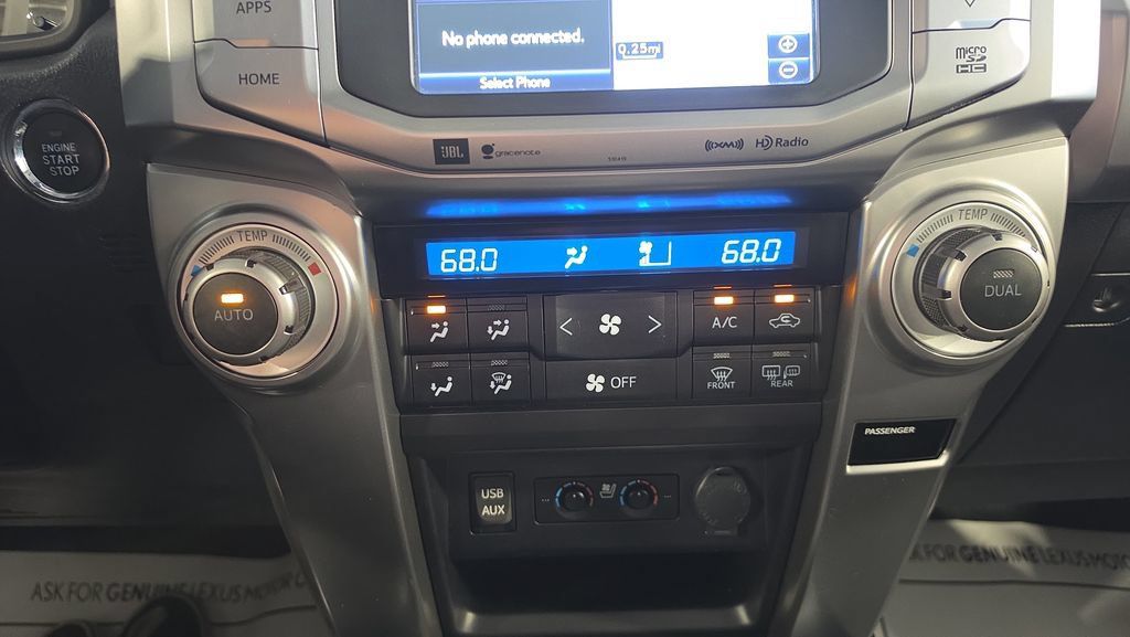 Used 2019 Toyota 4Runner Limited AWD/4WD image 27