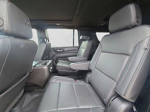 Used 2024 GMC Yukon XL Denali RWD image 16