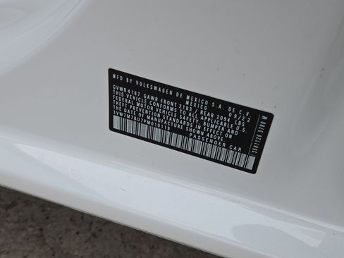 Used 2023 Volkswagen Jetta SE w/ Panoramic Sunroof Package image 34