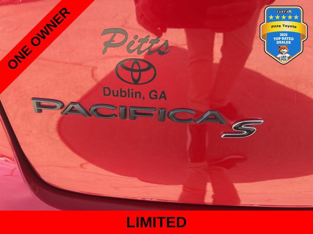 Used 2025 Chrysler Pacifica Limited FWD image 10