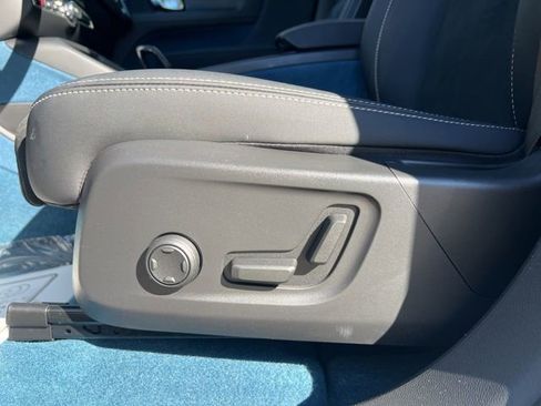 Used 2023 Volvo XC40 Recharge Plus w/ Protection Package Premier image 30