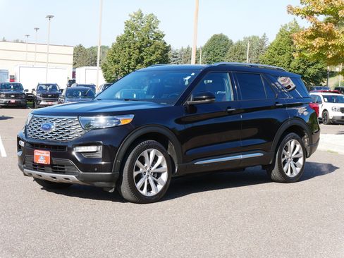 Used 2021 Ford Explorer Platinum w/ Equipment Group 601A image 3