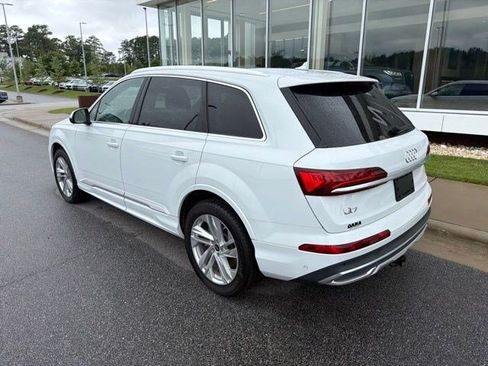 Used 2022 Audi Q7 3.0T Premium Plus w/ Premium Plus Package AWD/4WD image 9