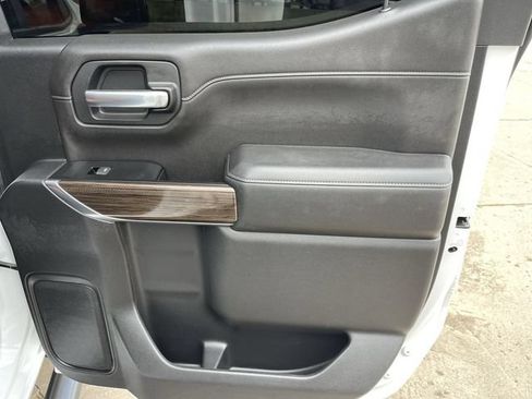 Used 2019 Chevrolet Silverado 1500 RST AWD/4WD image 14