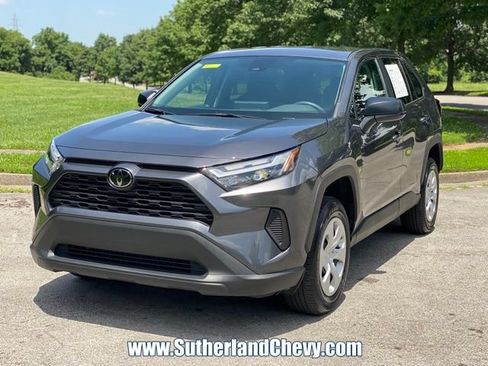 Used 2025 Toyota RAV4 LE AWD/4WD image 3