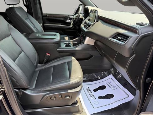 Used 2022 Chevrolet Suburban LT w/ LT Signature Package RWD image 35