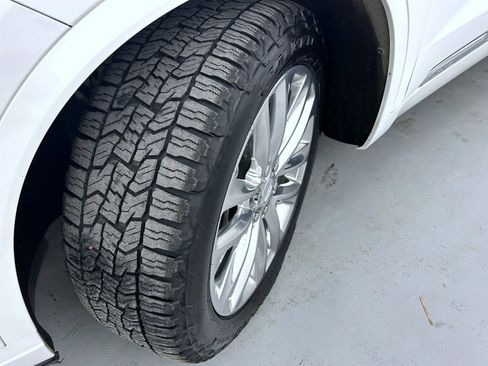 Used 2021 Cadillac XT6 Premium Luxury image 35