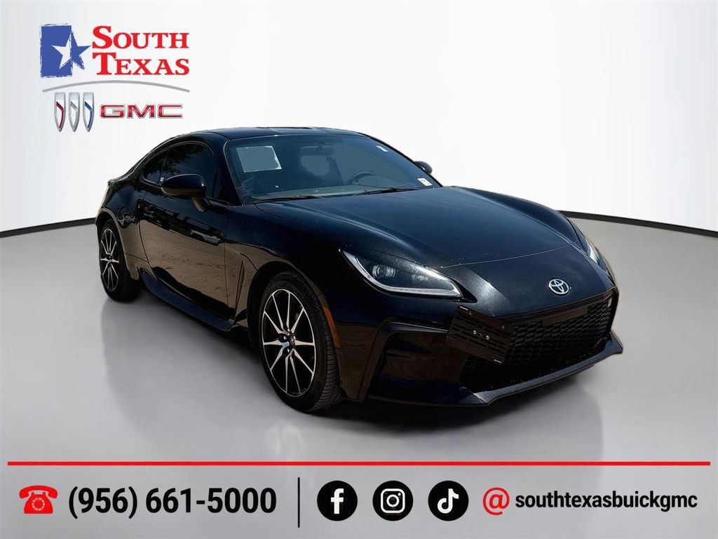Used 2023 Toyota GR86 w/ ALL Weather Mat Package (TMS) RWD image 1