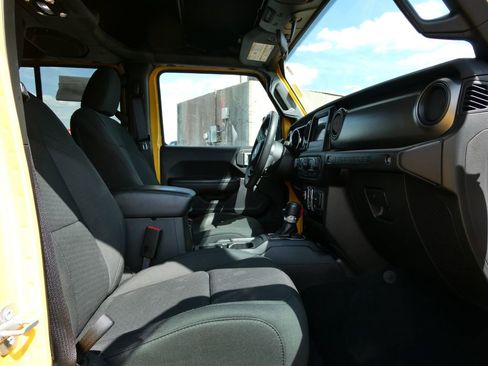 Used 2019 Jeep Wrangler Unlimited Sport S image 11