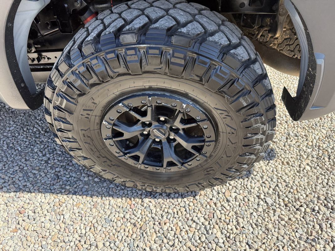 Used 2023 Ford F150 Raptor w/ Raptor 37 Performance Package AWD/4WD image 36