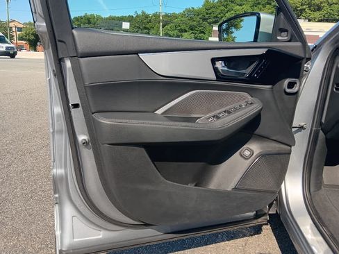Used 2024 Acura MDX SH-AWD image 31