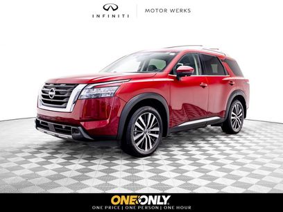 Used 2024 Nissan Pathfinder Platinum w/ Cargo Package