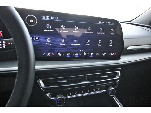 Used 2024 Chevrolet Traverse LT w/ Midnight/Sport Edition FWD image 26