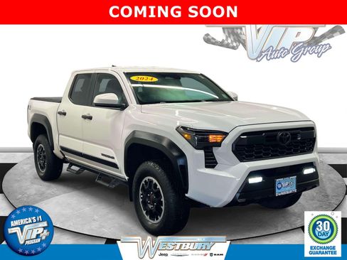 Used 2024 Toyota Tacoma TRD Off-Road AWD/4WD image 1