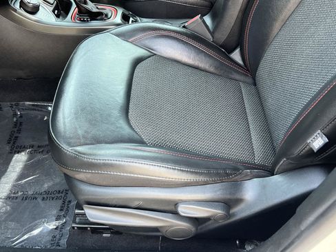 Used 2019 Jeep Compass Trailhawk AWD/4WD image 29