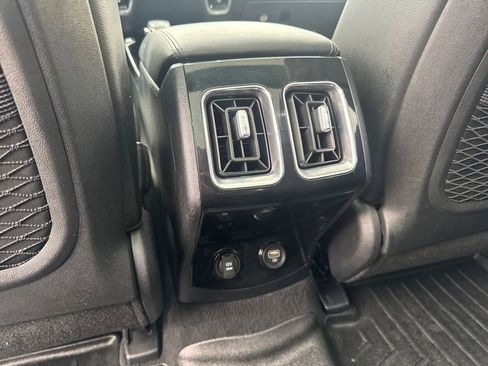 Used 2022 Kia Sorento SX Prestige image 22