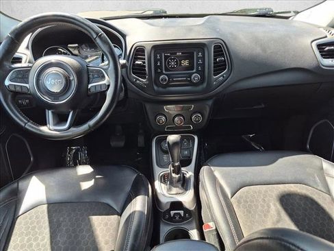 Used 2017 Jeep Compass Latitude AWD/4WD image 26