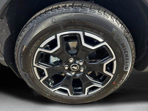 New 2025 Ford Bronco Sport Outer Banks w/ Outer Banks Tech Package+ AWD/4WD image 19