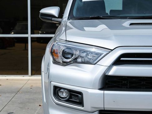 Used 2022 Toyota 4Runner TRD Sport AWD/4WD image 3