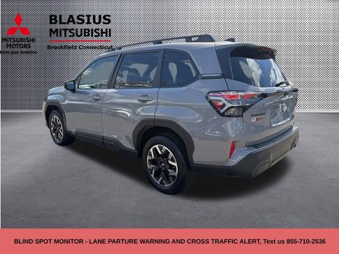 Used 2025 Subaru Forester Premium w/ Convenience Package #1 image 10