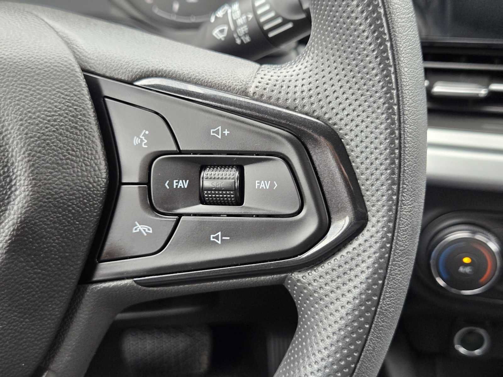 Used 2024 Chevrolet Trax LS w/ LS Convenience Package FWD image 27