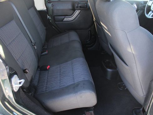 Used 2011 Jeep Wrangler Unlimited Sport image 6