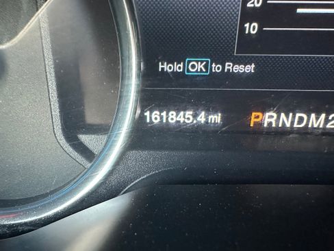 Used 2015 Ford F150 Platinum w/ Equipment Group 701A Luxury AWD/4WD image 9