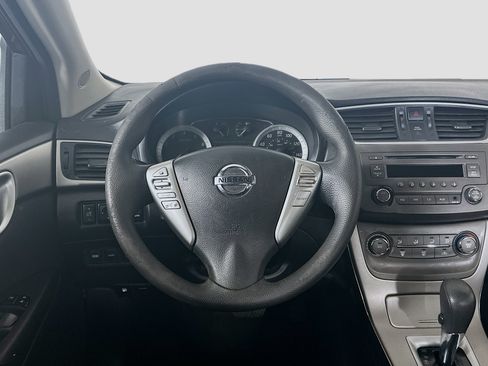Used 2014 Nissan Sentra SV FWD image 17