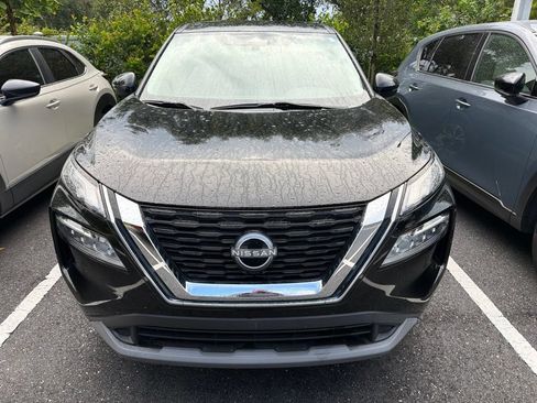 Used 2023 Nissan Rogue SV FWD image 3