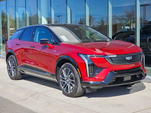 New 2026 Cadillac Optiq Sport 1 image 7