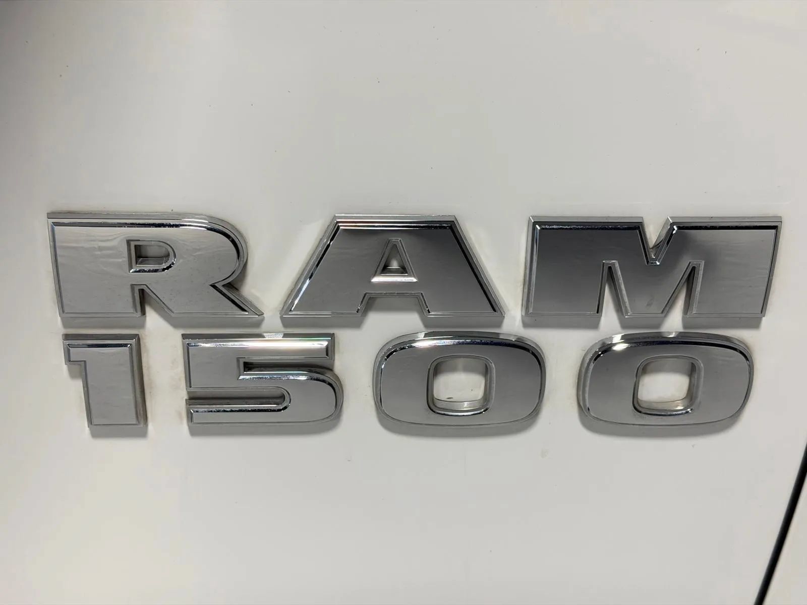 Used 2015 RAM 1500 Laramie w/ Convenience Group AWD/4WD image 12