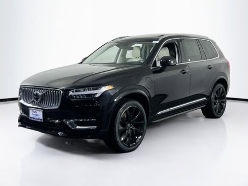 Used 2022 Volvo XC90 T8 Inscription Expression image 1