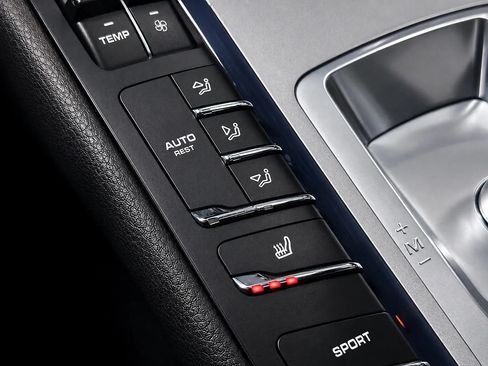 Used 2015 Porsche Panamera image 37