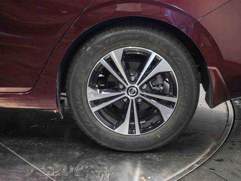 Used 2021 Nissan Sentra SV image 10